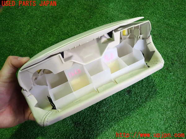 2UPJ-16637180]レクサス・SC430(UZZ40)左2列目ヘッドレスト 中古 (ソアラ)_m0003.jpg