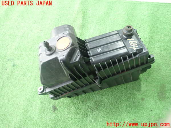 5UPJ-16642560]アルファロメオ・ステルヴィオ(94920)エアクリーナーボックス 中古_m0002.jpg