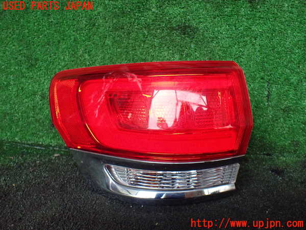 5UPJ-16671536]ジープグランドチェロキー(WK36T)左テールランプ 中古_m0001.jpg