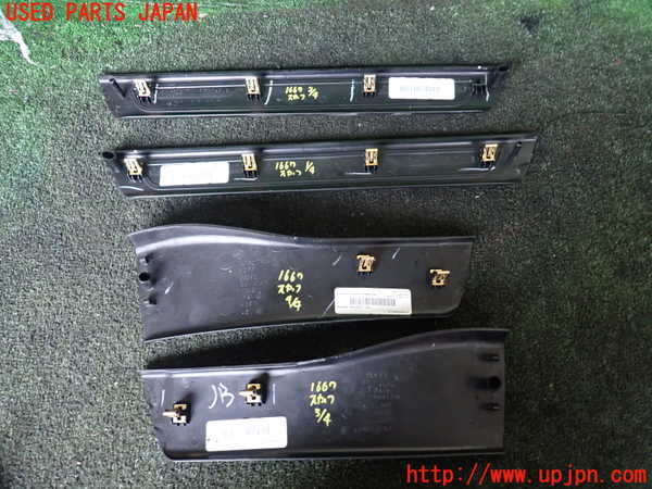 5UPJ-16677740]ジープグランドチェロキー(WK36T)スカッフプレート 中古_m0002.jpg