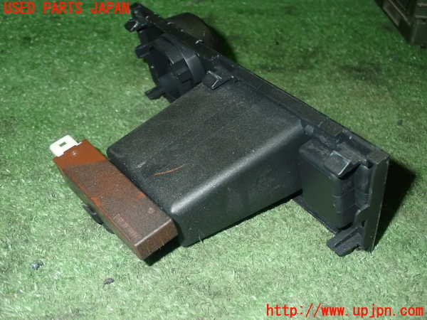 5UPJ-16687841]８６(BRZ)(ZN6)小物入れ1 中古_m0003.jpg