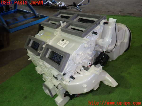 5UPJ-16706081]エクストレイル(T33)エバポレーター1 中古_m0002.jpg