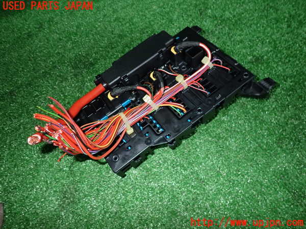 5UPJ-16716741]BMW ミニ(MINI)クーパーD(XY15MW)(F56)ヒューズボックス1 中古_m0002.jpg