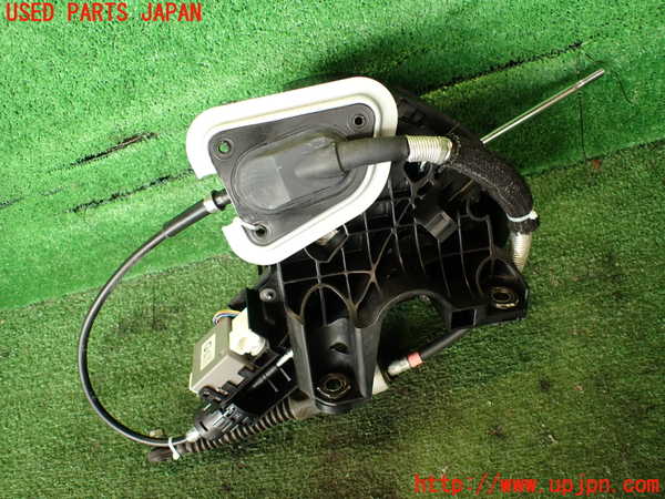 5UPJ-16727555]レクサス・RX350(GGL15W)ATシフトレバー 中古_m0001.jpg