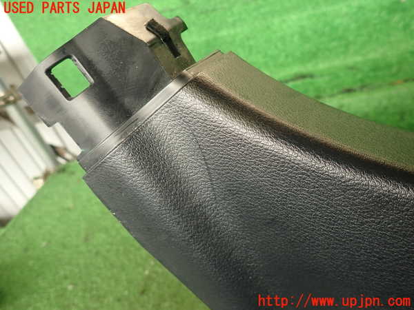 5UPJ-16727665]レクサス・RX350(GGL15W)右センターピラートリム 中古_m0003.jpg