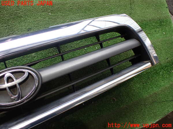 2UPJ-16741050]ハイラックスサーフ(RZN185W)ラジエターグリル 中古_m0003.jpg