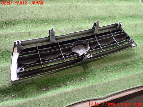 2UPJ-16741050]ハイラックスサーフ(RZN185W)ラジエターグリル 中古_m0004.jpg