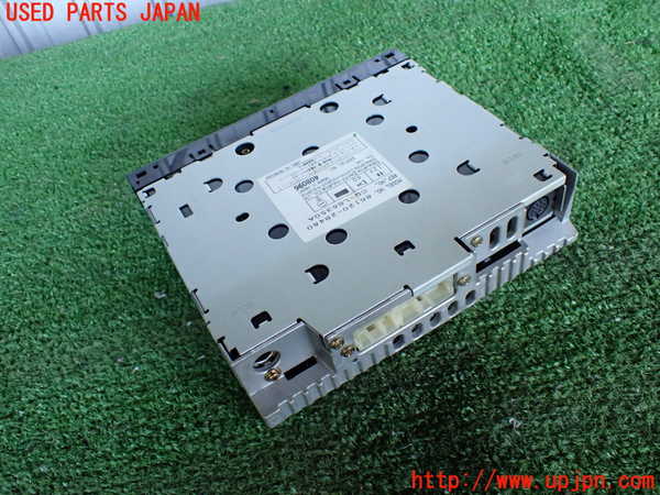 2UPJ-16746475]ハイラックスサーフ(RZN185W)テープデッキ 中古_m0002.jpg