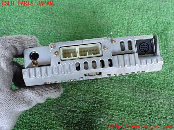 2UPJ-16746475]ハイラックスサーフ(RZN185W)テープデッキ 中古_m0003.jpg