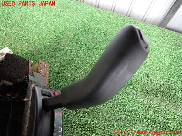 2UPJ-16747555]ハイラックスサーフ(RZN185W)ATシフトレバー 中古_m0002.jpg