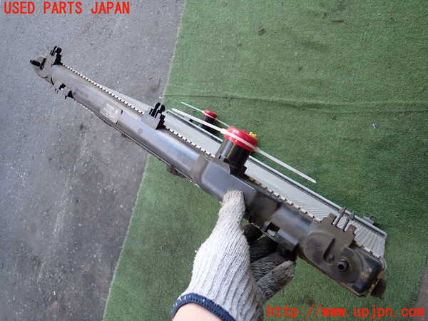2UPJ-16762321]クラウン ハイブリッド(GWS204)ラジエーター1 中古_m0002.jpg