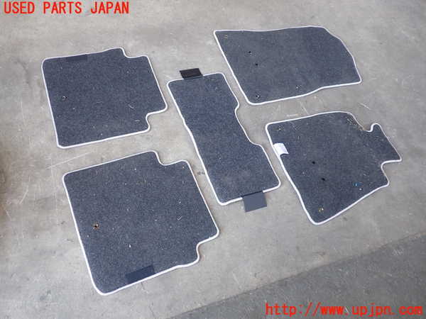 2UPJ-16767800]クラウン ハイブリッド(GWS204)フロアマット 中古_m0004.jpg