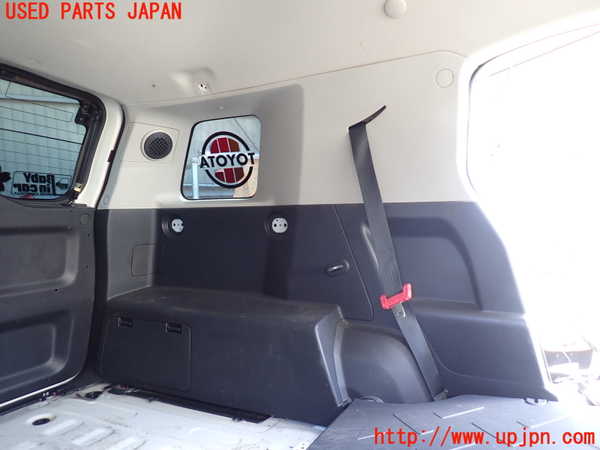 5UPJ-16787680]FJクルーザー(GSJ15W)左リアピラートリム 中古_m0001.jpg