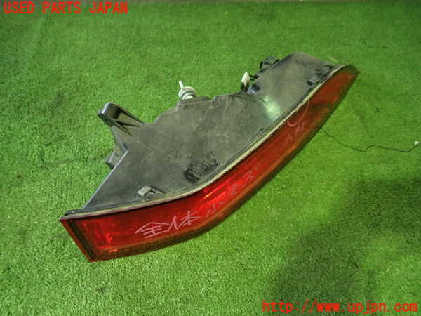 1UPJ-16791530]ジャガー・Fペース(DC2XB)右テールランプ 中古_m0002.jpg
