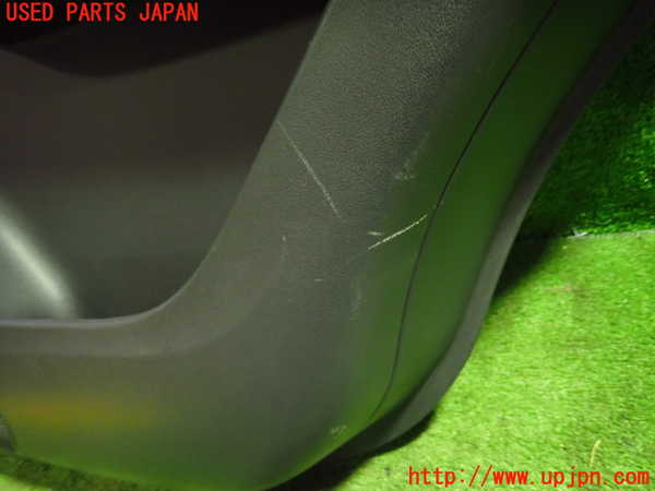 1UPJ-16791294]ジャガー・Fペース(DC2XB)右後ドア内張り 中古_m0003.jpg