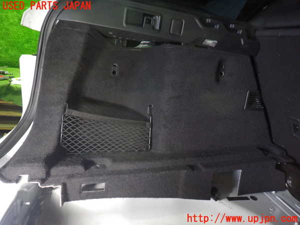 1UPJ-16797680]ジャガー・Fペース(DC2XB)左リアピラートリム 中古_m0002.jpg