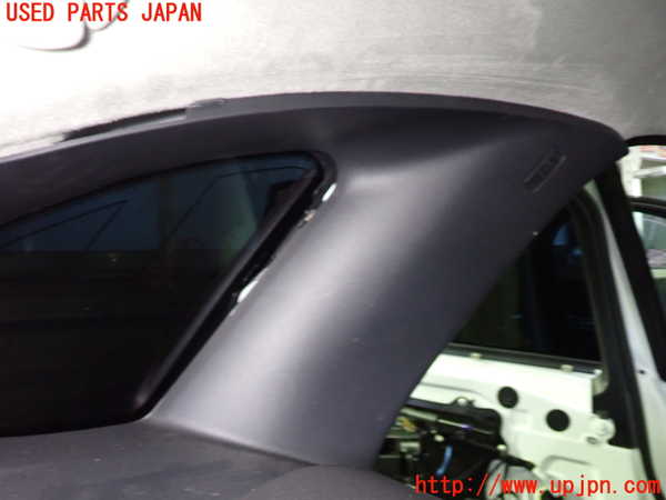1UPJ-16797680]ジャガー・Fペース(DC2XB)左リアピラートリム 中古_m0005.jpg