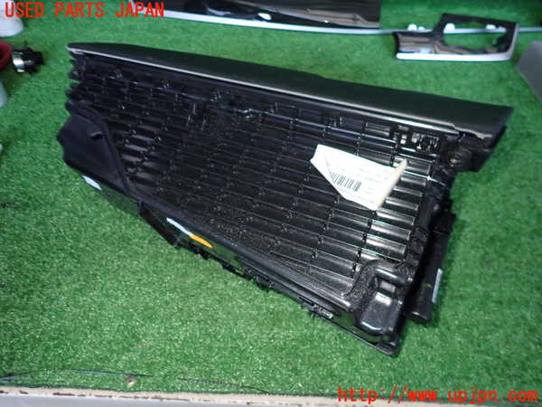2UPJ-16817516]BMW 523d(FW20)(F10)グローブボックス1 中古_m0004.jpg