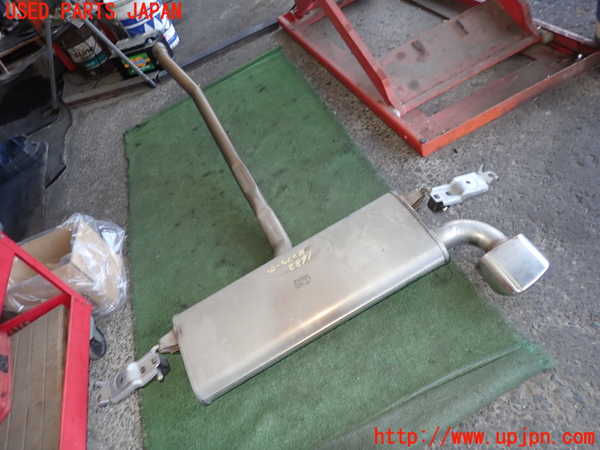 2UPJ-16822671]ジープ・レネゲード(BV13PM)リアマフラー1 中古_m0002.jpg