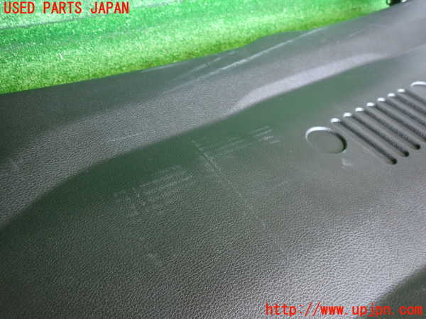 5UPJ-16821578]ジープ・レネゲード(BV13PM)バックドア内張り 中古_m0003.jpg