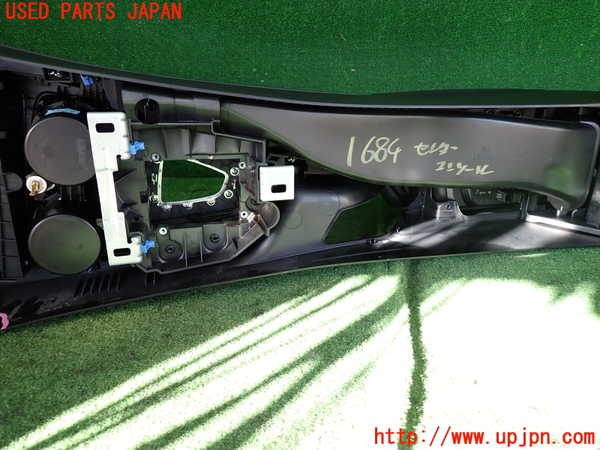 5UPJ-16847540]BMW 116i(1A16)(F20)センターコンソール 中古_m0005.jpg