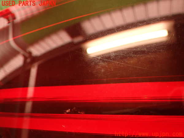 2UPJ-16851550]レクサス・LS460(USF40)右リアフィニッシャー 中古_m0002.jpg