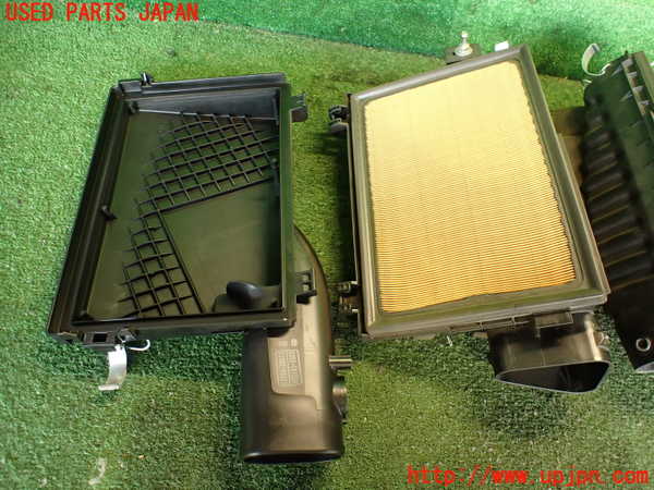 5UPJ-16852560]レクサス・LS460(USF40)エアクリーナーボックス 中古_m0005.jpg