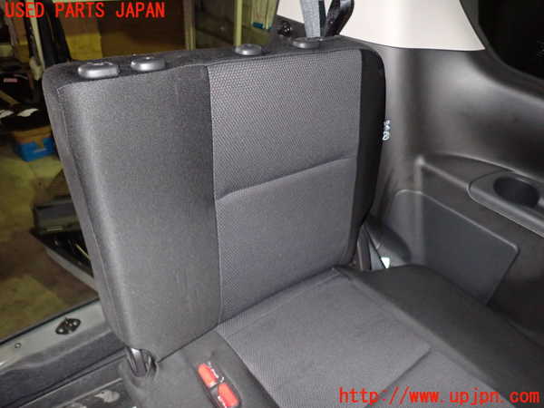 5UPJ-16867265]セレナ e-POWER(HFC27)左3列目シート 中古_m0002.jpg
