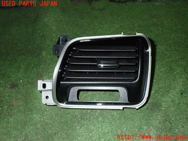 5UPJ-16867526]セレナ e-POWER(HFC27)エアコン吹き出し口1 (右) 中古_m0001.jpg