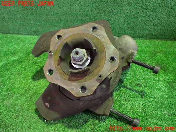 5UPJ-16894295]ポルシェ・ボクスター(986M9624)左フロントナックルハブ 中古_m0001.jpg