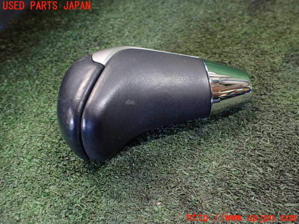 5UPJ-16907570]ハリアー(ZSU60W)シフトノブ 中古_m0003.jpg