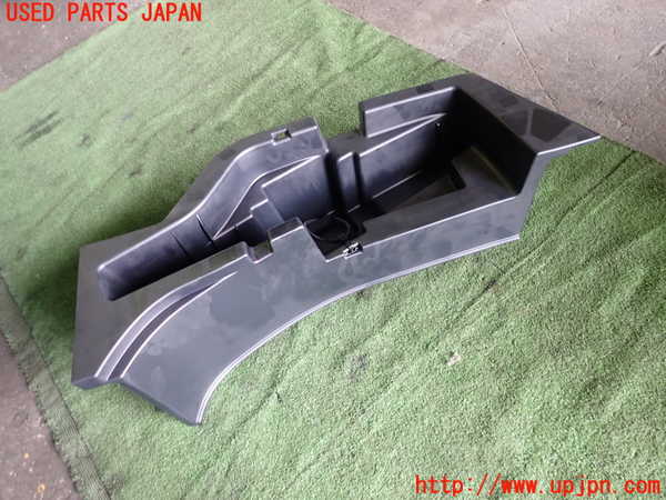 5UPJ-16907844]ハリアー(ZSU60W)小物入れ4 中古_m0002.jpg