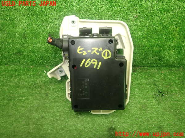 5UPJ-16916741]キャデラック・ATS(A1SL)ヒューズボックス1 中古_m0002.jpg