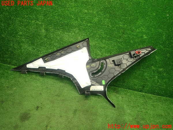 5UPJ-16917675]キャデラック・ATS(A1SL)右リアピラートリム 中古_m0004.jpg