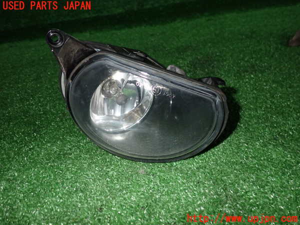 2UPJ-16921180]アウディ・Q7(4LBHKS)右フォグ 中古_m0001.jpg