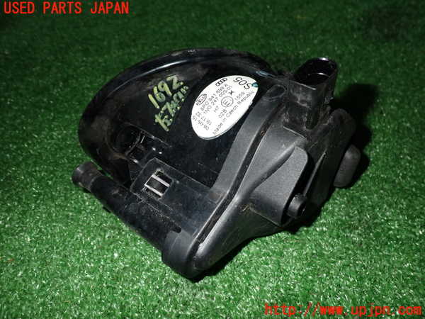 2UPJ-16921182]アウディ・Q7(4LBHKS)左フォグ 中古_m0002.jpg