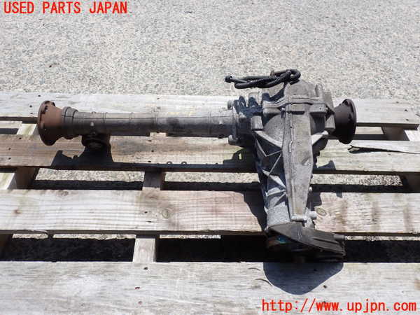 2UPJ-16924350]アウディ・Q7(4LBHKS)フロントデフ 中古_m0001.jpg