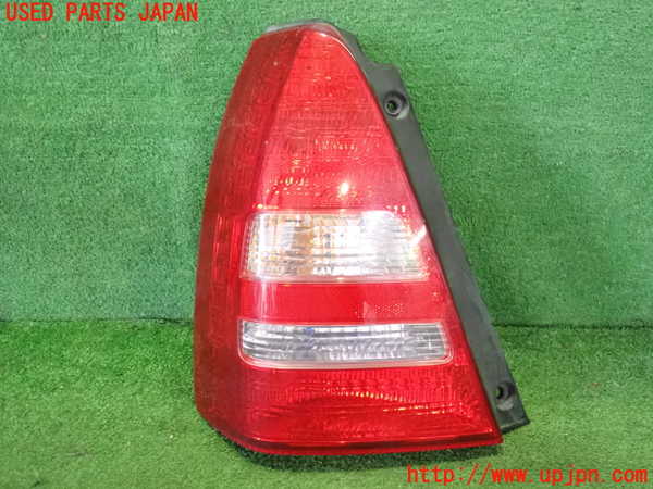 5UPJ-16931536]フォレスター(SG9)左テールランプ 中古_m0001.jpg