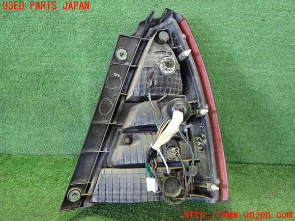 5UPJ-16931536]フォレスター(SG9)左テールランプ 中古_m0002.jpg