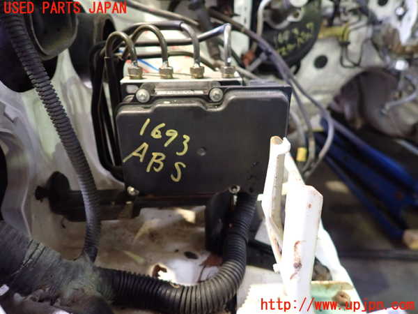 5UPJ-16934040]フォレスター(SG9)ABSアクチュエーター 中古_m0001.jpg