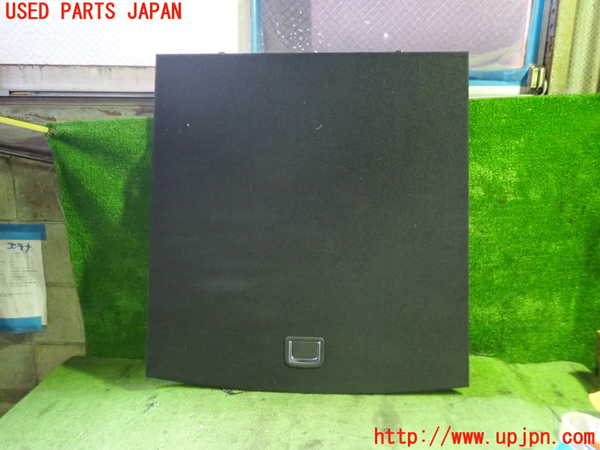 5UPJ-16957771]レヴォーグ(VN5)ラゲッジトレイ1 中古_m0001.jpg