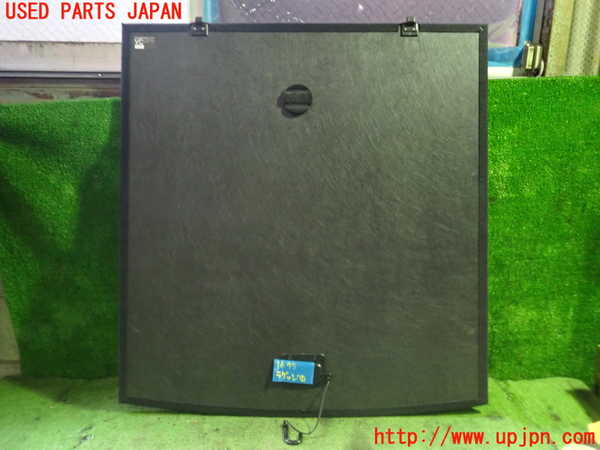 5UPJ-16957771]レヴォーグ(VN5)ラゲッジトレイ1 中古_m0002.jpg