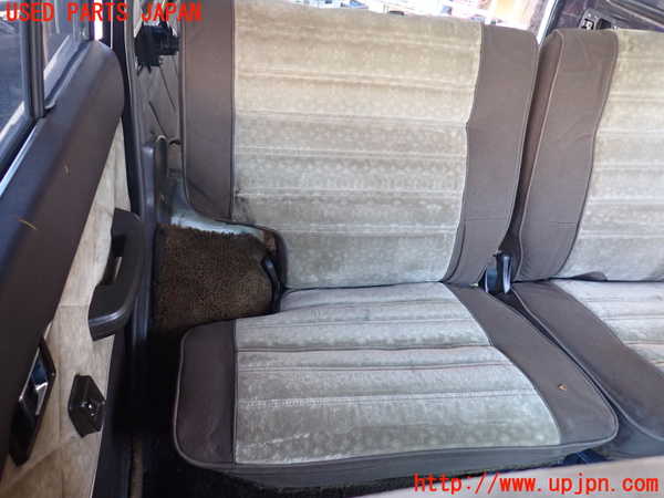 5UPJ-16977145]ランクル60系(HJ61V(改))右2列目シート 中古_m0001.jpg