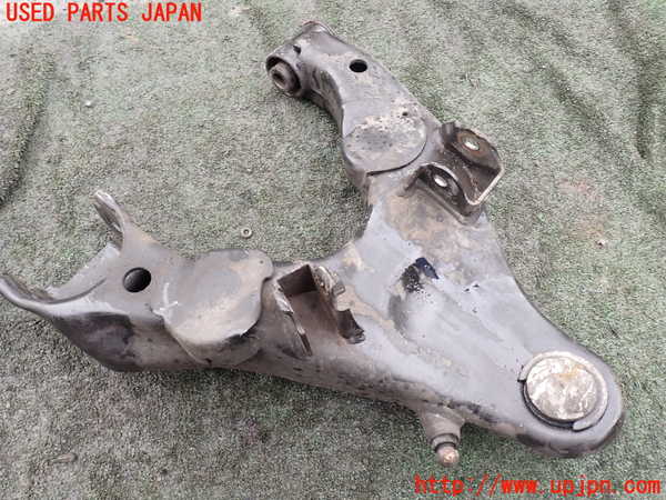 5UPJ-16985176]ランクル100系(HDJ101K)右フロントロアアーム1 中古_m0001.jpg