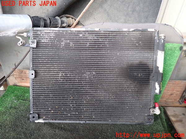 5UPJ-16986031]ランクル100系(HDJ101K)エアコンコンデンサー1 中古_m0001.jpg