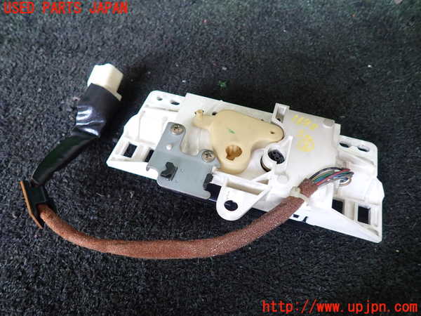 5UPJ-16986307]ランクル100系(HDJ101K)スイッチ2 (リヤヒーター) 中古_m0002.jpg
