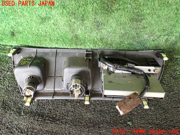 5UPJ-16987691]ランクル100系(HDJ101K)内装トリム類1 中古_m0003.jpg
