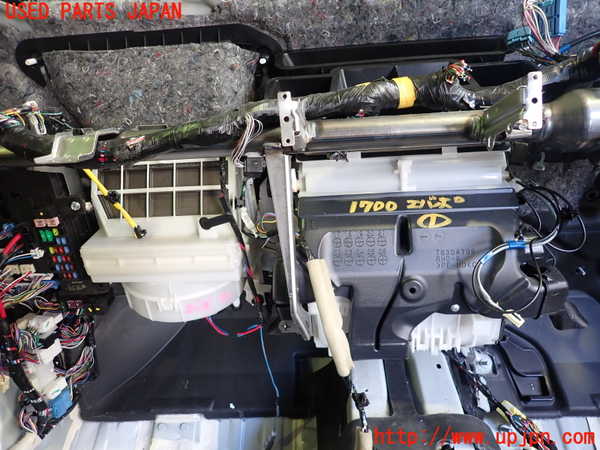 5UPJ-17006081]アウトランダーPHEV(GG3W)エバポレーター1 中古_m0001.jpg