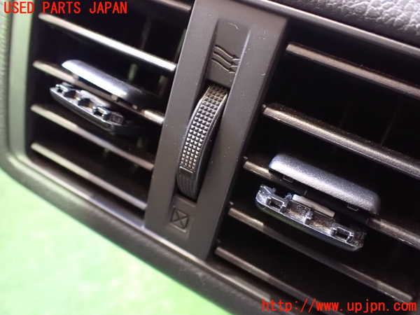 5UPJ-17007540]アウトランダーPHEV(GG3W)センターコンソール 中古_m0003.jpg