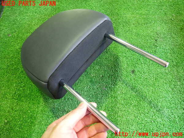 5UPJ-17007070]アウトランダーPHEV(GG3W)助手席ヘッドレスト 中古_m0002.jpg